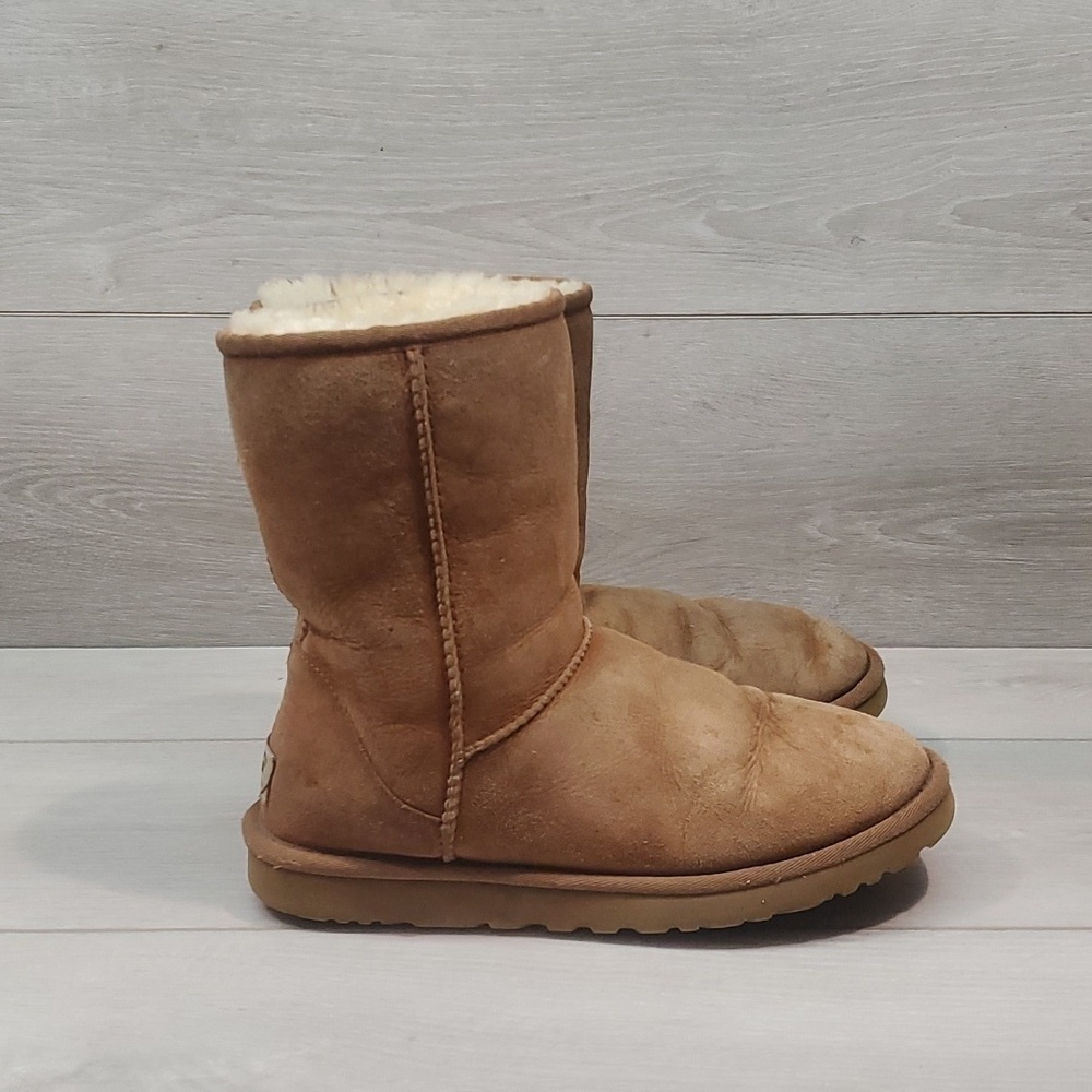 Ugg Australia Women 5825 Ankle Short Leather Boots shoes sz 7